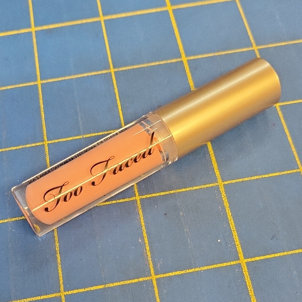 Too Faced Lip Gloss 1.5g Naked Dolly 1.5g New Tube